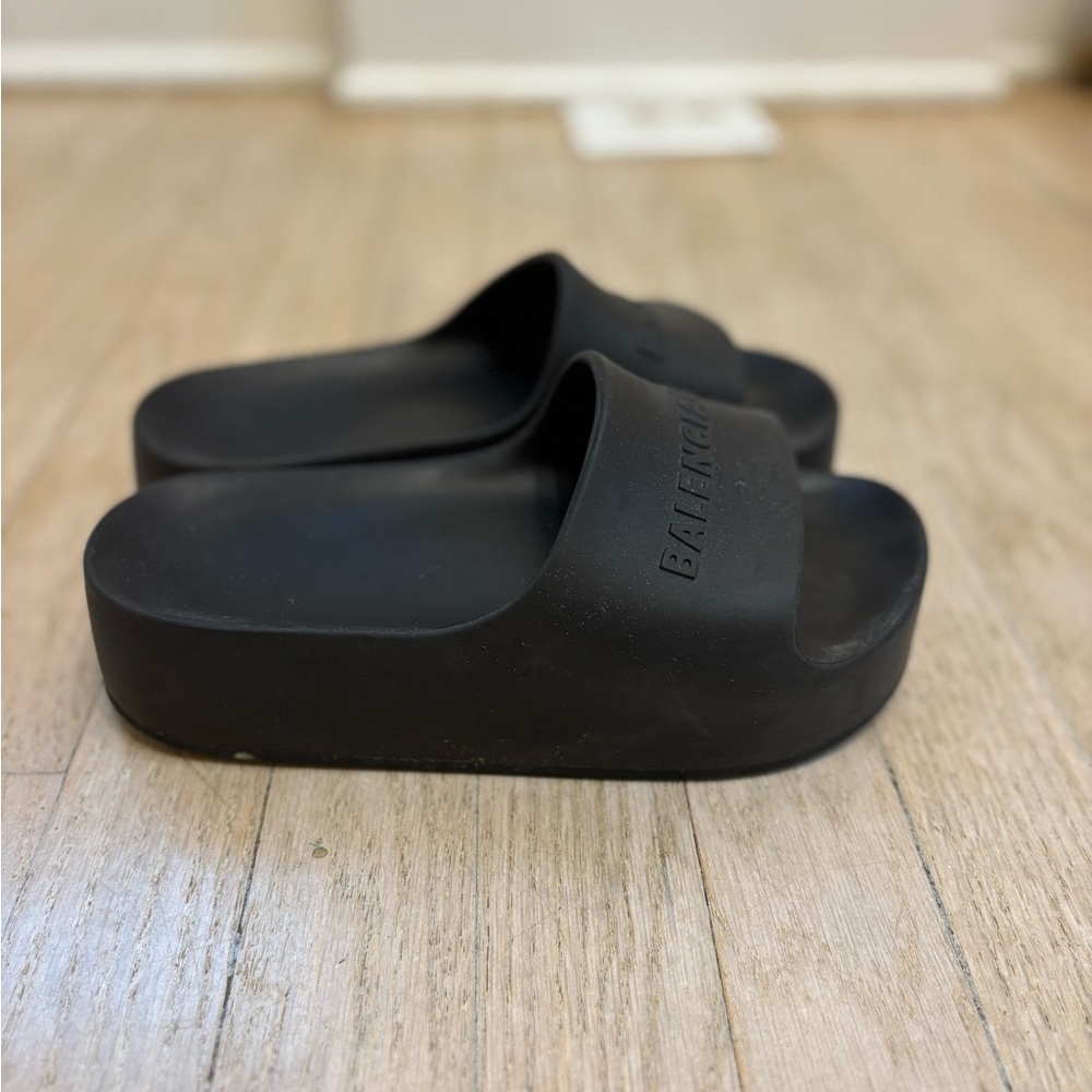 Balenciaga Black Pool Slides Size 37